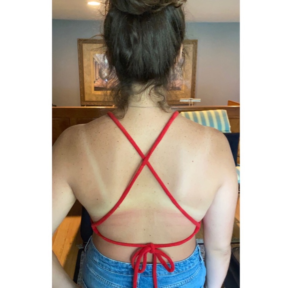 Halter top - Picture 2 of 5